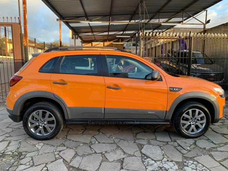 MITSUBISHI - ASX - 2015/2016 - Laranja - R$ 77.990,00