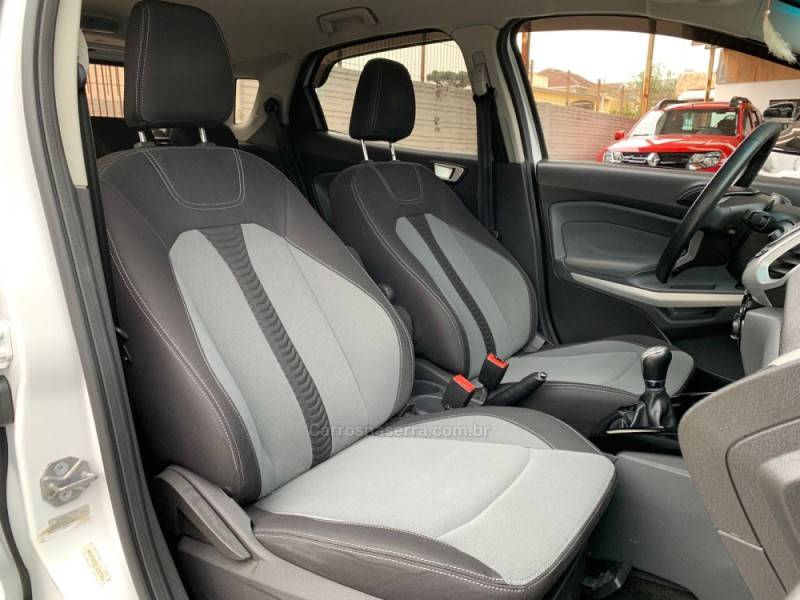 FORD - ECOSPORT - 2013/2014 - Branca - R$ 62.990,00