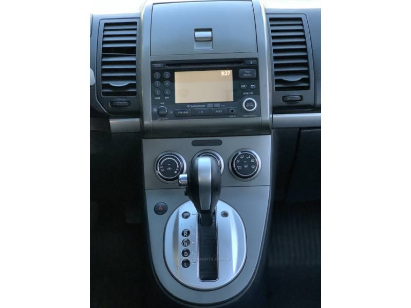 NISSAN - SENTRA - 2012/2013 - Preta - R$ 43.990,00