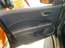 JEEP - COMPASS - 2016/2017 - Preta - R$ 94.990,00