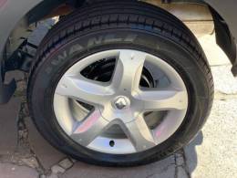 RENAULT - SANDERO - 2009/2010 - Prata - R$ 32.990,00