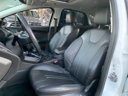 FORD - FOCUS - 2014/2015 - Branca - R$ 61.990,00
