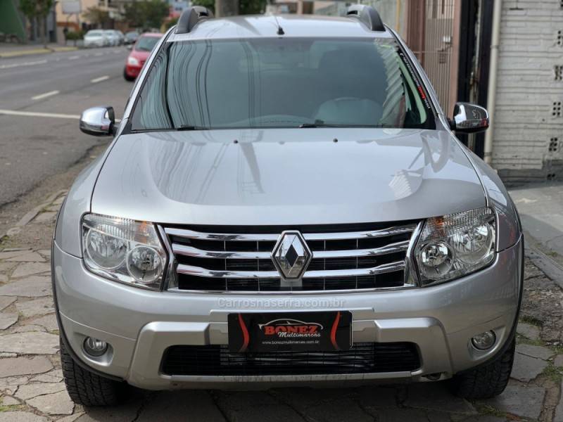 RENAULT - DUSTER - 2013/2014 - Prata - R$ 54.990,00