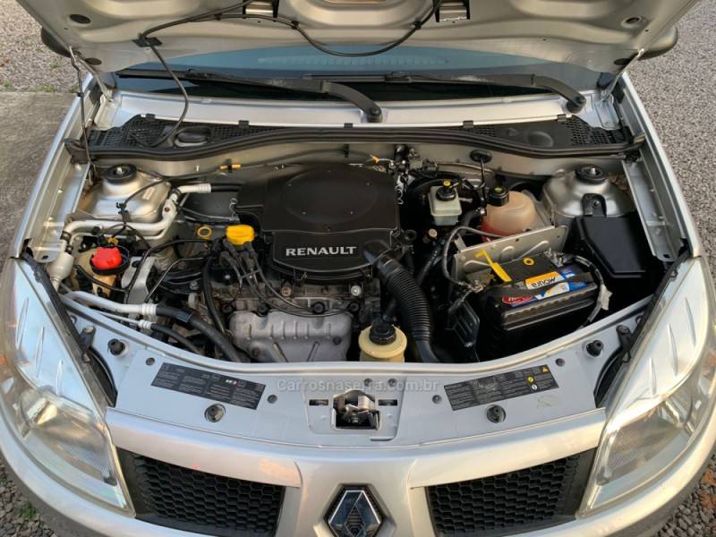 RENAULT - SANDERO - 2008/2009 - Prata - R$ 27.990,00