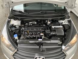HYUNDAI - HB20 - 2015/2016 - Prata - R$ 74.990,00