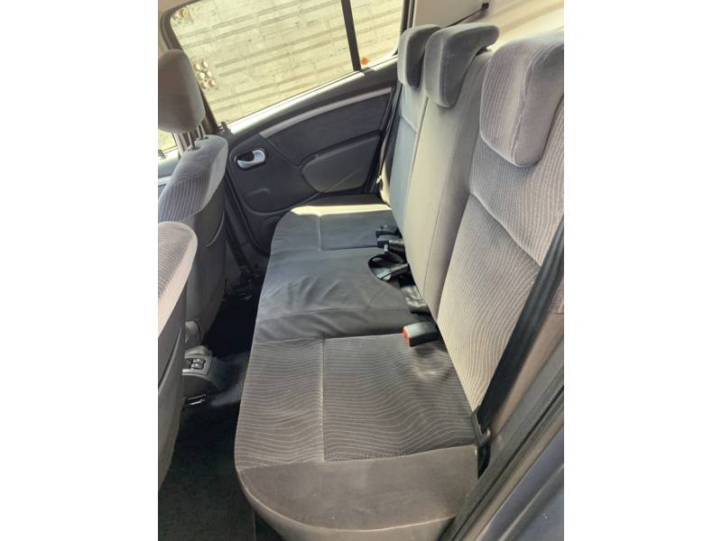 RENAULT - SANDERO - 2010/2011 - Cinza - R$ 32.990,00