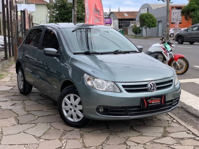VOLKSWAGEN - GOL - 2010/2011 - Cinza - R$ 29.990,00