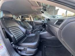 VOLKSWAGEN - JETTA - 2012/2012 - Prata - R$ 65.990,00