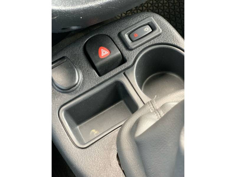 RENAULT - CLIO - 2014/2015 - Branca - R$ 35.990,00