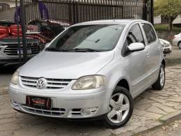 VOLKSWAGEN - FOX - 2005/2006 - Prata - R$ 28.990,00
