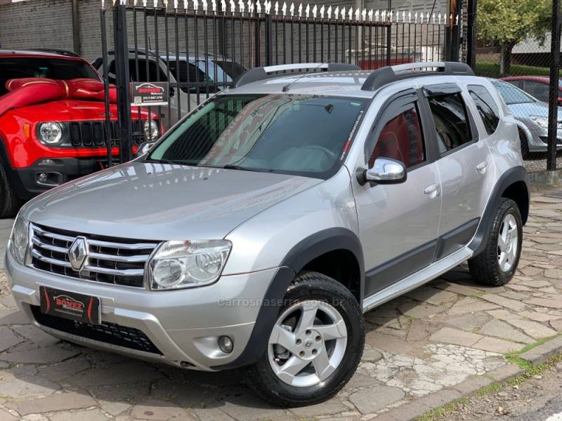 RENAULT - DUSTER - 2013/2014 - Prata - R$ 54.990,00