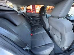 FORD - FIESTA - 2014/2014 - Branca - R$ 45.990,00