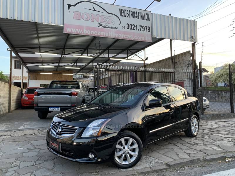 NISSAN - SENTRA - 2012/2013 - Preta - R$ 43.990,00