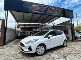 FORD - FIESTA - 2017/2018 - Branca - R$ 52.990,00