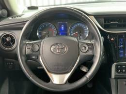 TOYOTA - COROLLA - 2017/2018 - Preta - R$ 105.990,00