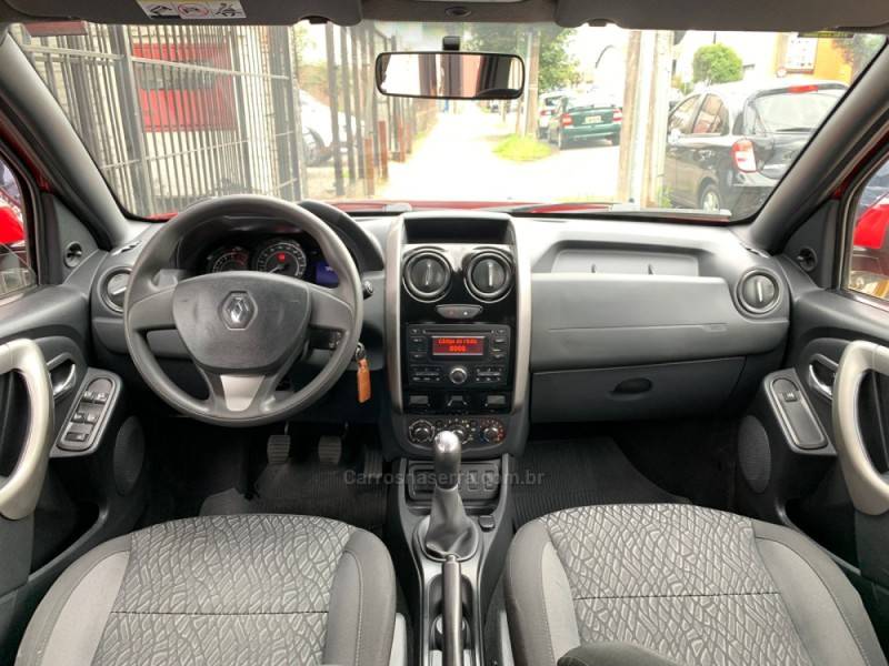 RENAULT - DUSTER - 2015/2016 - Vermelha - R$ 67.990,00