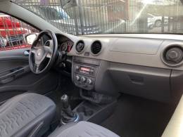 VOLKSWAGEN - SAVEIRO - 2012/2013 - Branca - R$ 56.990,00