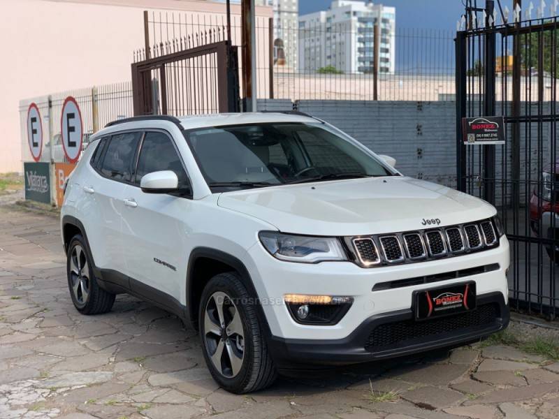 JEEP - COMPASS - 2017/2018 - Branca - R$ 91.990,00