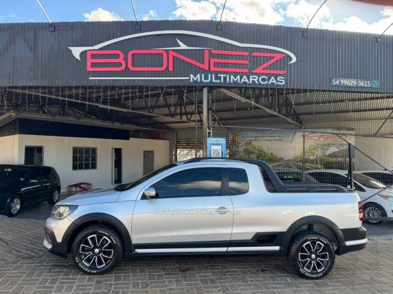 VOLKSWAGEN - SAVEIRO - 2017/2017 - Prata - R$ 79.990,00