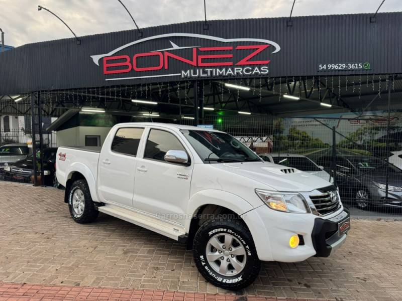 TOYOTA - HILUX - 2013/2013 - Branca - R$ 138.990,00