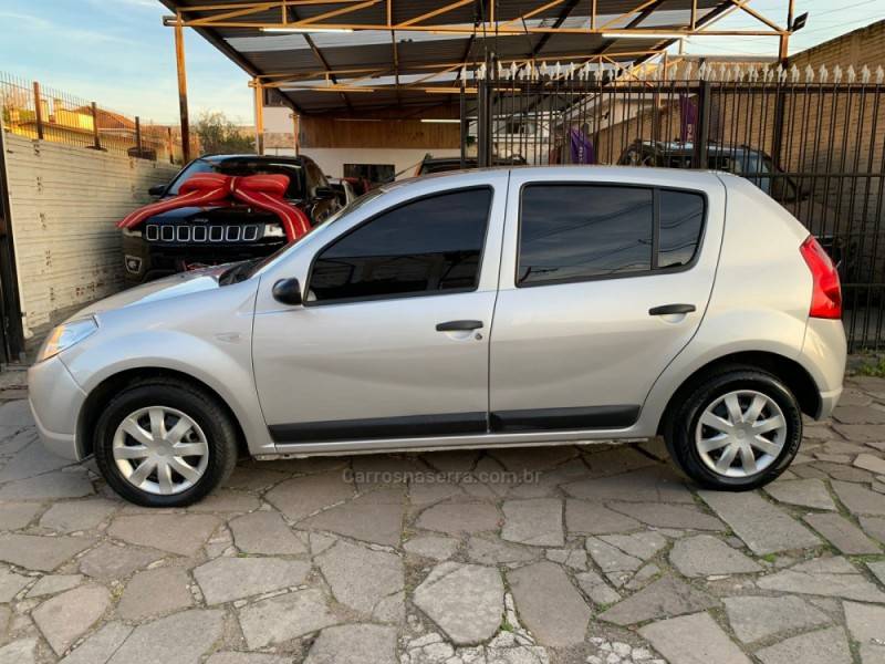RENAULT - SANDERO - 2008/2009 - Prata - R$ 27.990,00