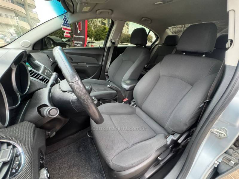 CHEVROLET - CRUZE - 2012/2012 - Prata - R$ 54.990,00