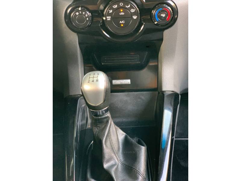 FORD - ECOSPORT - 2013/2014 - Preta - R$ 58.990,00