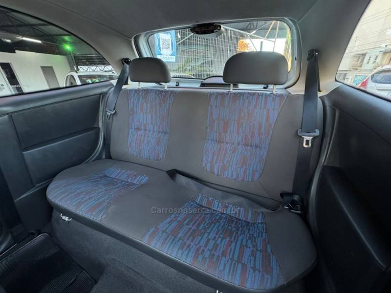 CHEVROLET - CELTA - 2010/2010 - Branca - R$ 25.990,00