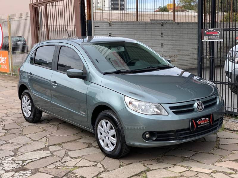 VOLKSWAGEN - GOL - 2010/2011 - Cinza - R$ 29.990,00