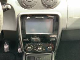 RENAULT - DUSTER - 2013/2014 - Prata - R$ 54.990,00