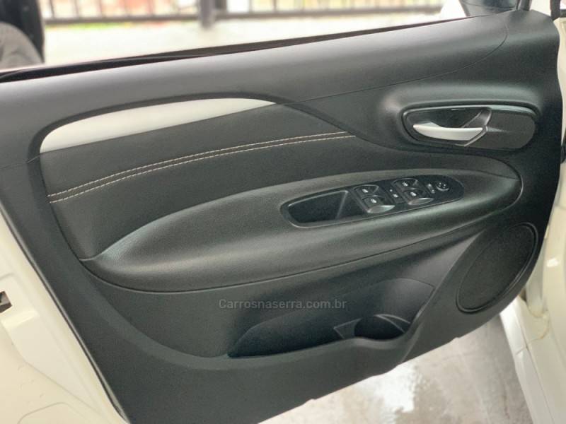FIAT - PUNTO - 2014/2015 - Branca - R$ 69.900,00