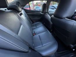 TOYOTA - COROLLA - 2018/2018 - Preta - R$ 106.990,00
