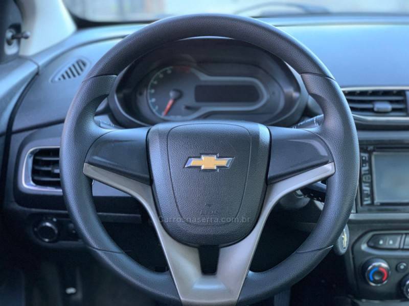CHEVROLET - ONIX - 2012/2013 - Prata - R$ 44.990,00