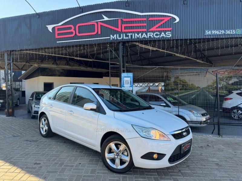 FORD - FOCUS - 2012/2012 - Branca - R$ 43.990,00