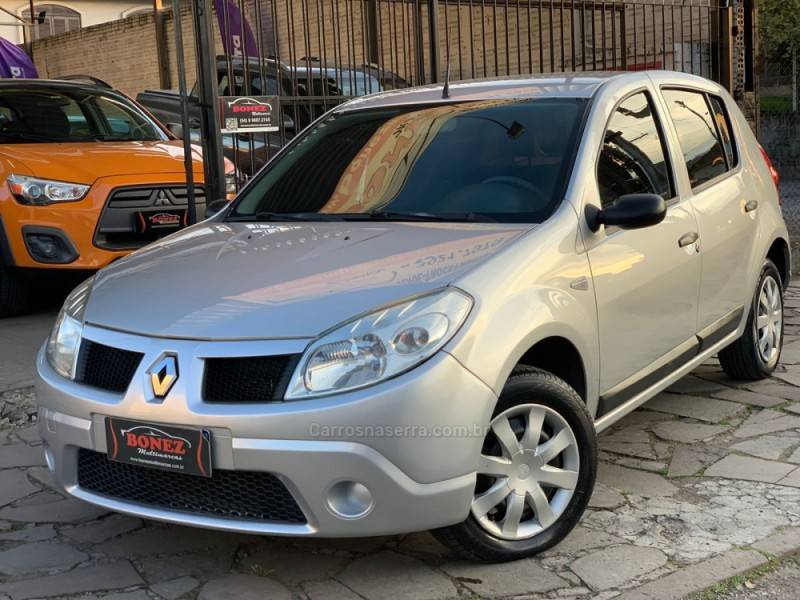 RENAULT - SANDERO - 2008/2009 - Prata - R$ 27.990,00