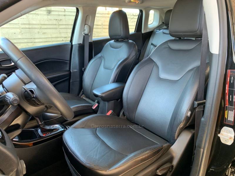 JEEP - COMPASS - 2016/2017 - Preta - R$ 94.990,00