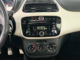 FIAT - PUNTO - 2014/2015 - Branca - R$ 69.900,00