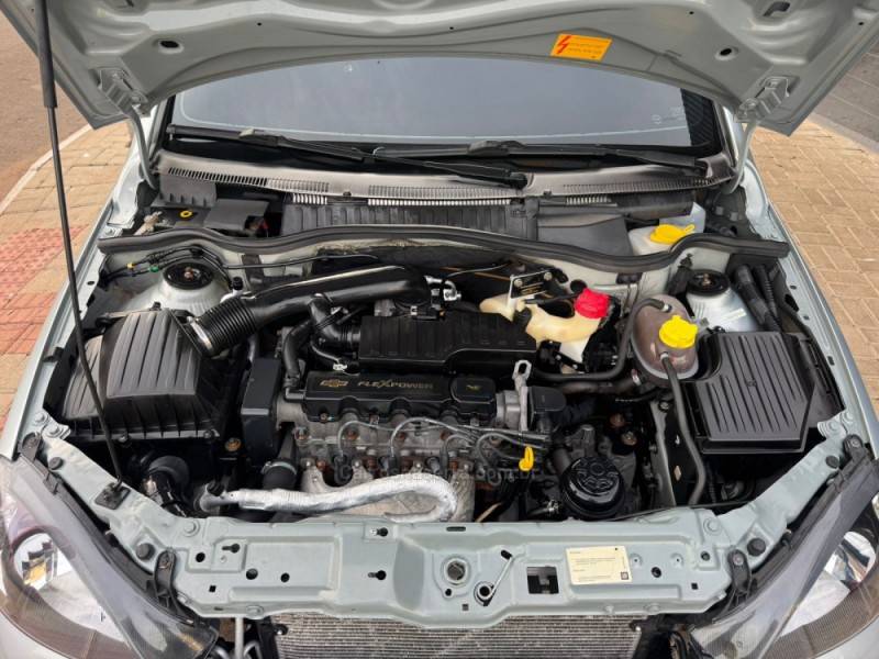 CHEVROLET - MONTANA - 2008/2009 - Prata - R$ 46.990,00