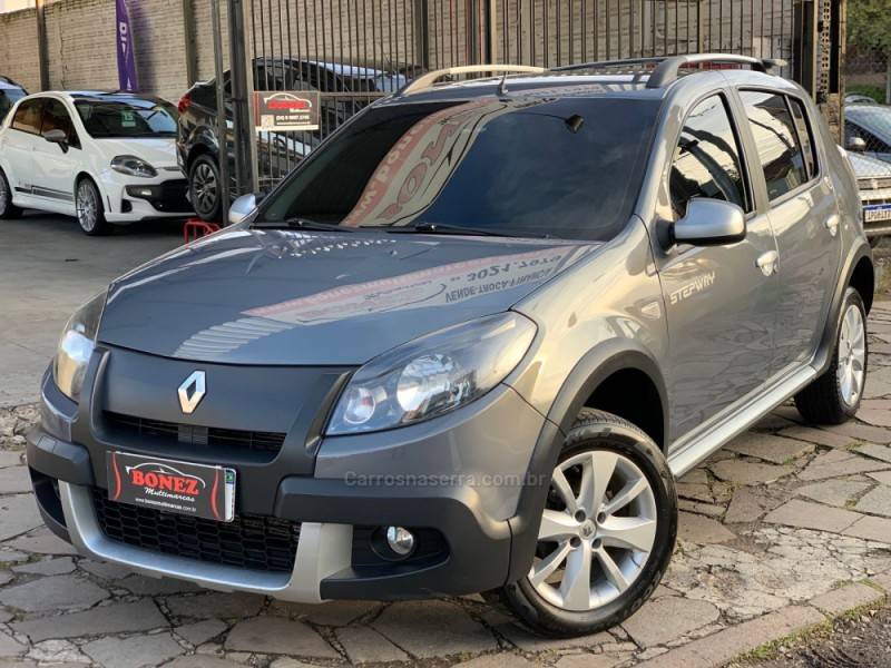 RENAULT - SANDERO - 2012/2013 - Cinza - R$ 42.990,00