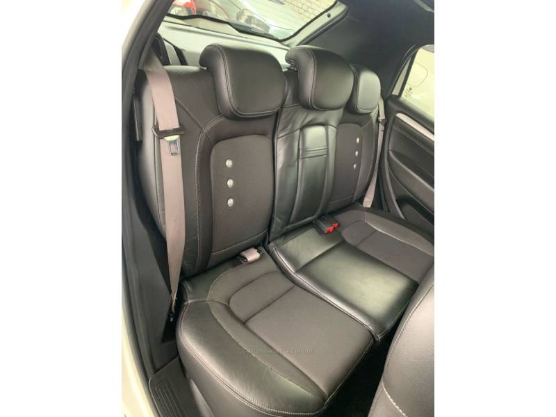 FIAT - PUNTO - 2014/2015 - Branca - R$ 69.900,00