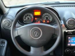 RENAULT - SANDERO - 2012/2013 - Branca - R$ 37.990,00