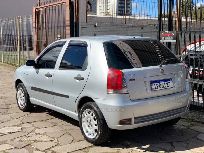 FIAT - PALIO - 2009/2010 - Prata - R$ 25.990,00