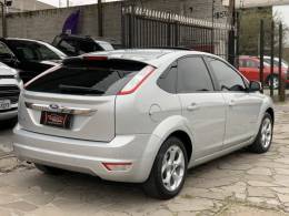 FORD - FOCUS - 2012/2013 - Prata - R$ 56.990,00